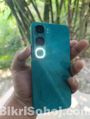 Vivo v40 lite